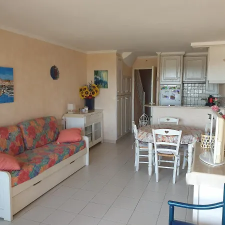 Apartment Les Marines De *