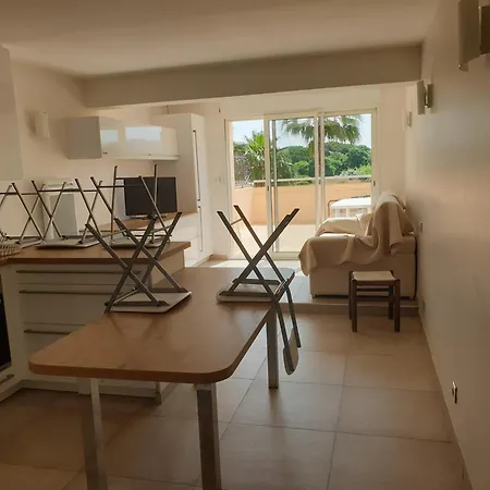 Les Marines De Apartman