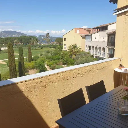 Les Marines De Апартаменты